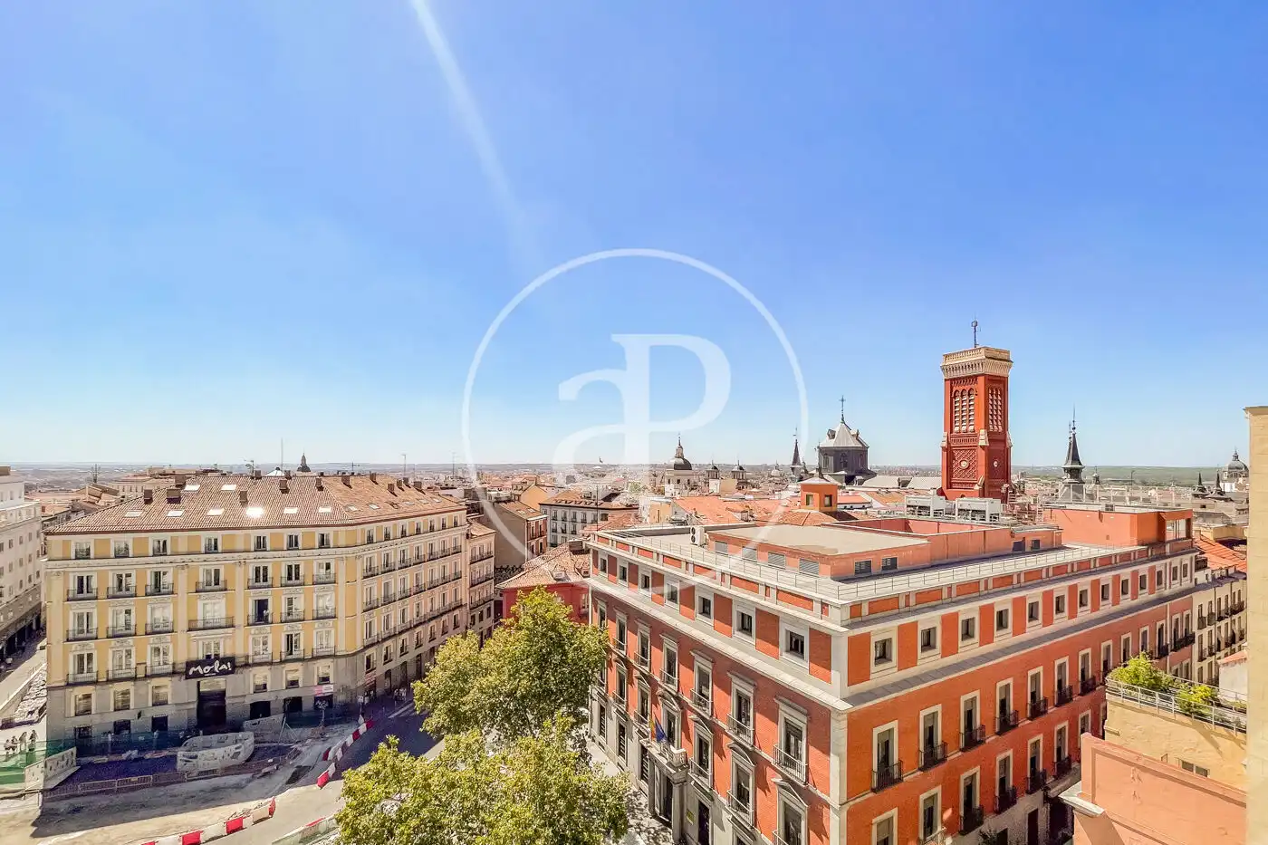 Außenansicht von Wohnung zur Miete in Madrid mit Klimaanlage, Heizung und Möbliert