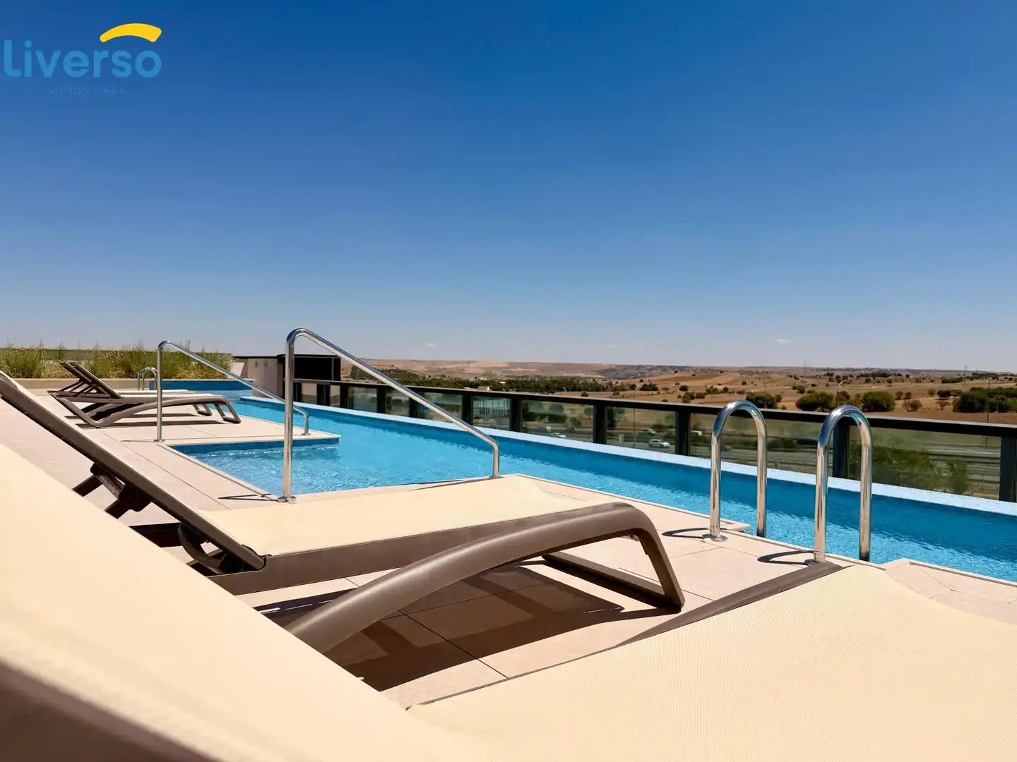 Piscina de Oficina en venta en La Moraleja con Aire acondicionado, Calefacción y Terraza