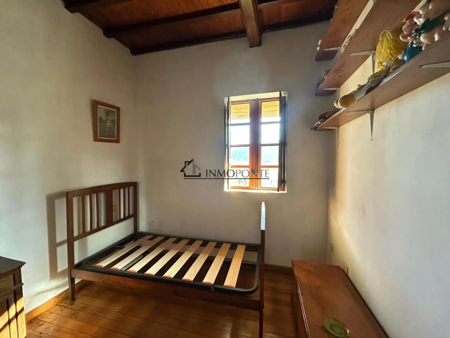 Dormitori de Casa o xalet en venda en Cerdedo amb Jardí privat