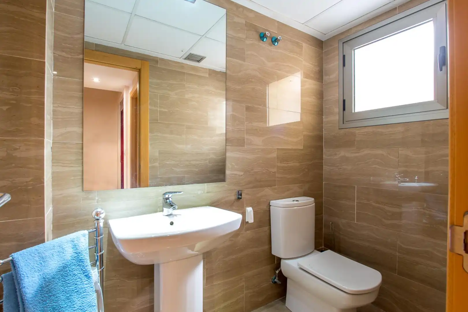 Bathroom of Duplexes for sale in Pedanías Norte