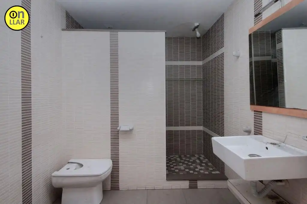 Bathroom of Houses for sale in Sentmenat