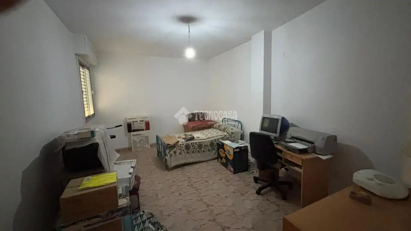 Piso en venta en Jaén con Balcón