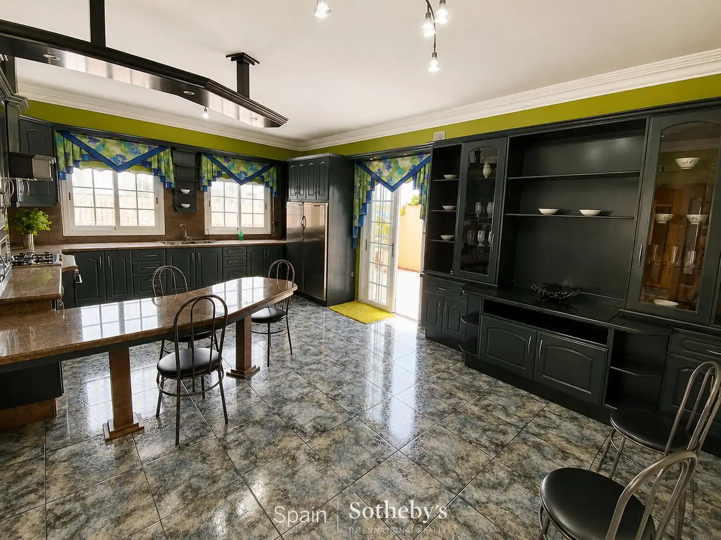 Cocina de Casa o chalet en venta en Icod de los Vinos con Jardín privado, Terraza y Trastero