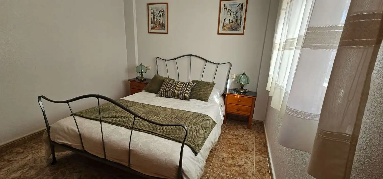 Habitación de Dúplex en venta en Orihuela con Terraza, Piscina y Amueblado