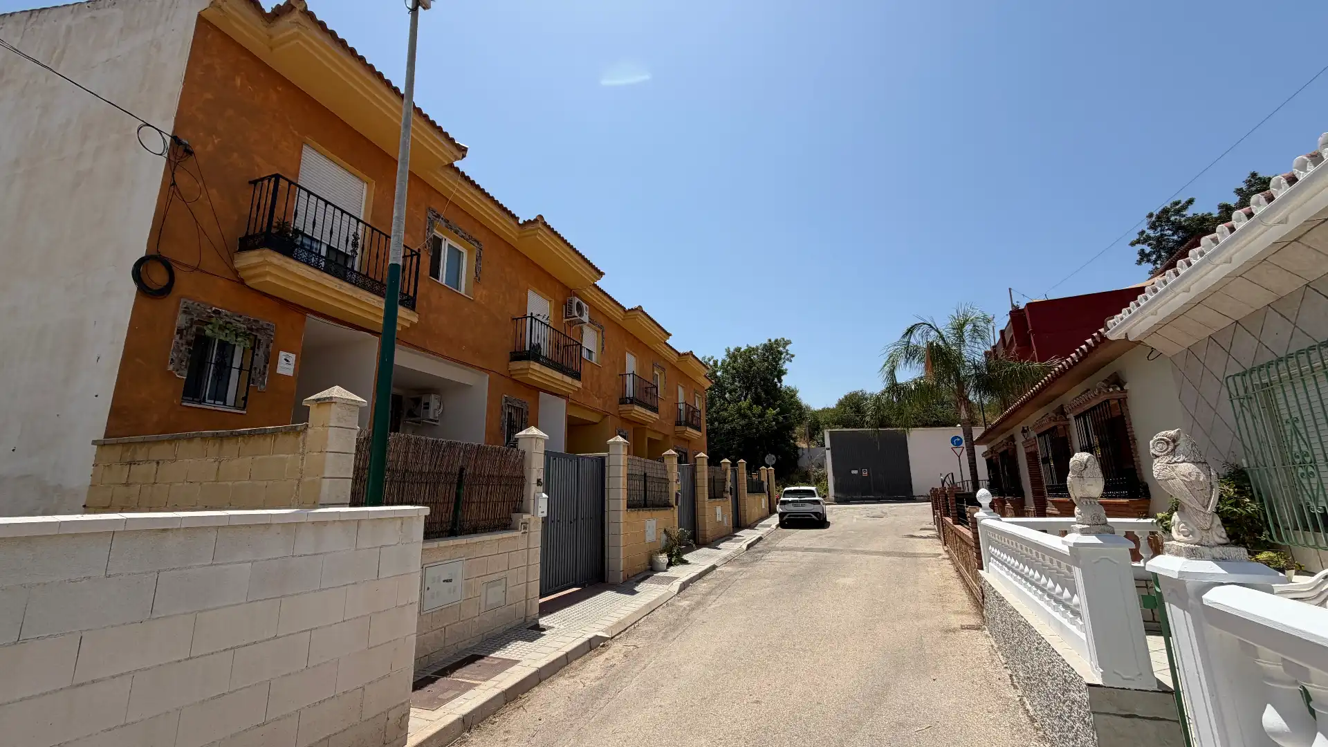 Vista exterior de Casa adosada en venta en Málaga con Terraza