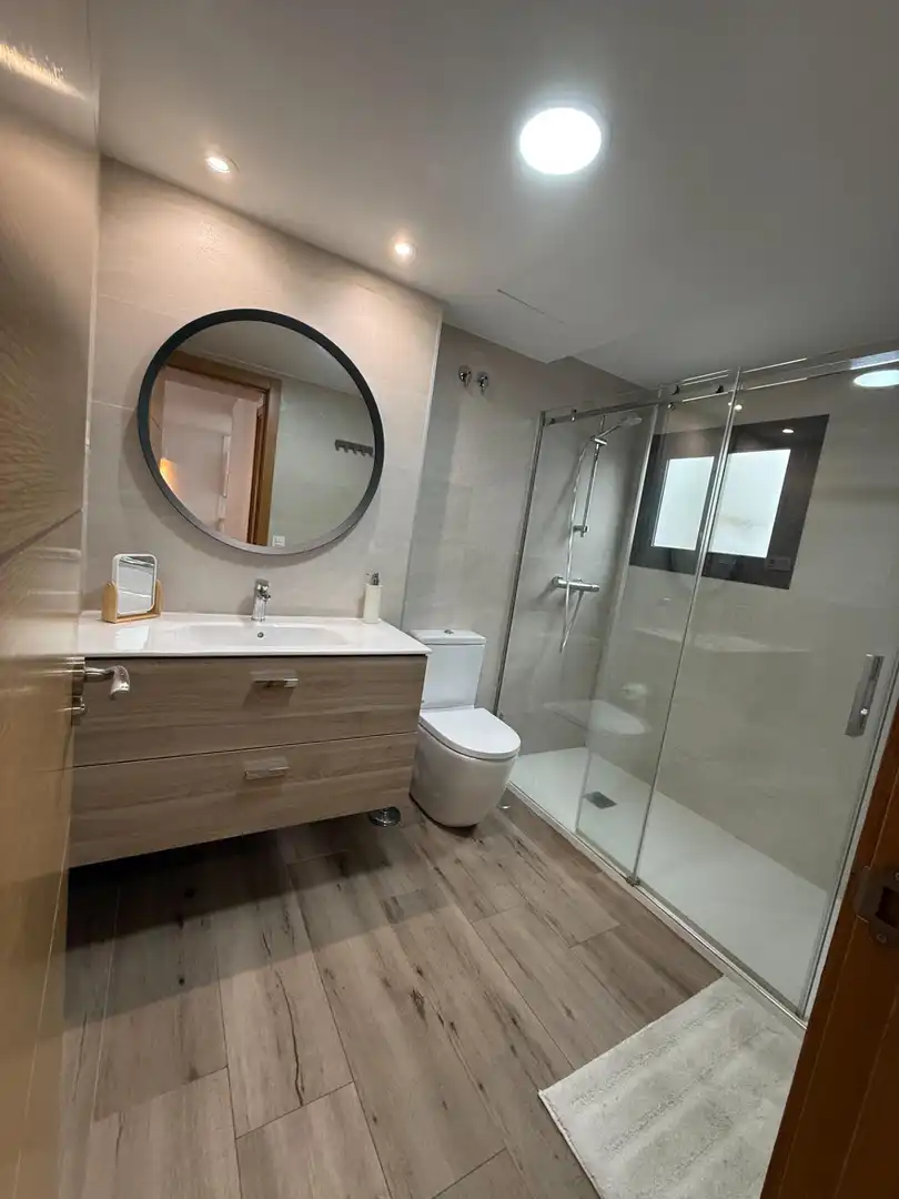 Bany de Apartament de lloguer en Málaga amb Aire condicionat i Calefacció