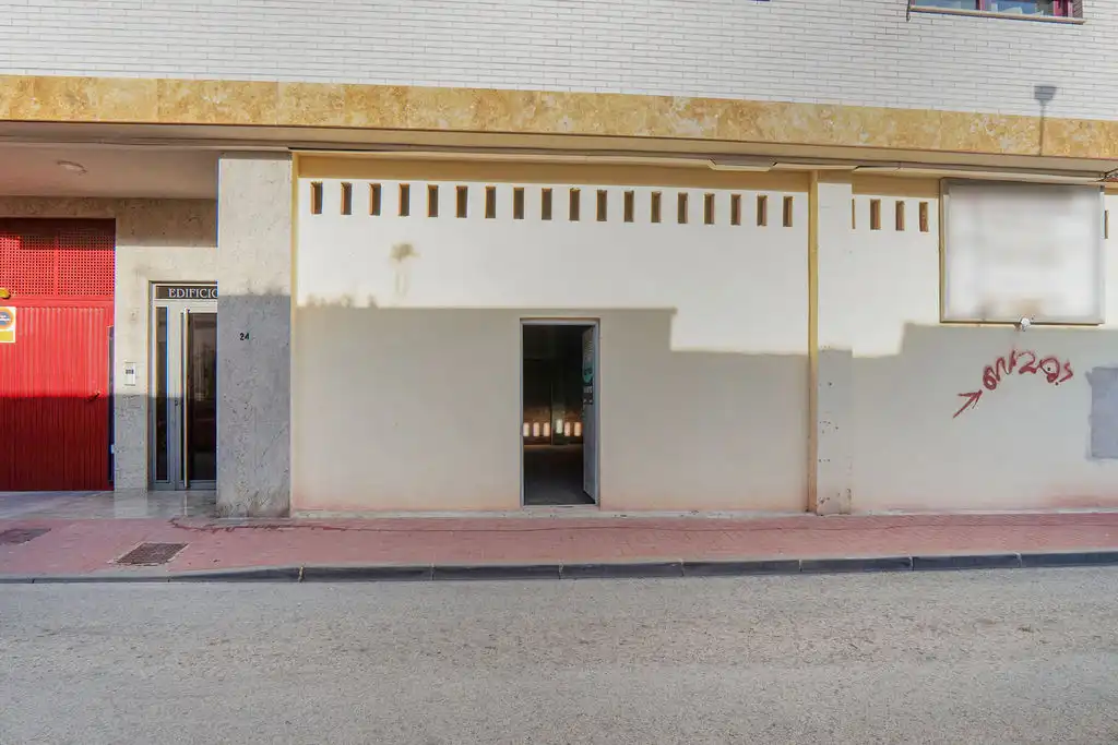 Local comercial en venda a Alcantarilla