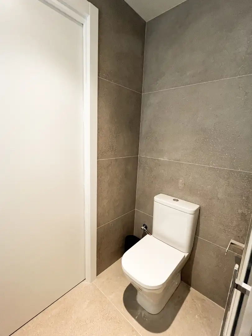Baño de Piso en venta en Barcelona con Aire acondicionado, Parquet y Horno