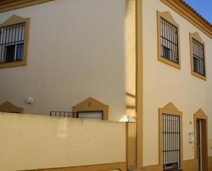 Exterior view of Single-family semi-detached for sale in Castilleja del Campo  with Air Conditioner, Heating and Terrace