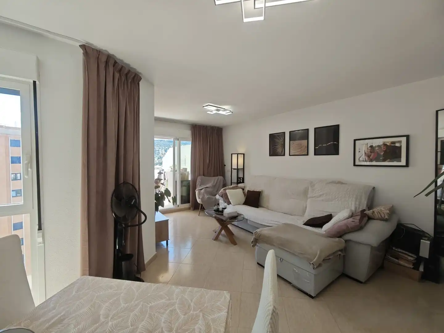Sala d'estar de Apartament en venda en Calpe / Calp amb Aire condicionat, Calefacció i Jardí privat