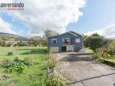 House with garden for sale in Castañeda