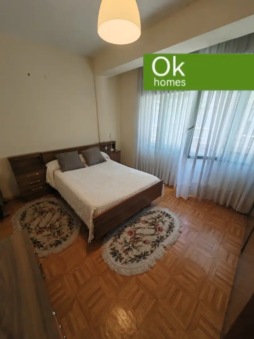 Schlafzimmer von Einfamilien-Reihenhaus zum Verkauf in Melide mit Klimaanlage, Heizung und Abstellraum