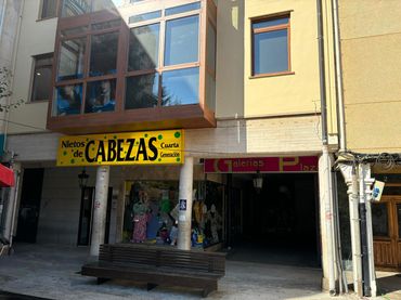 Locale commerciale in vendita a La Bañeza