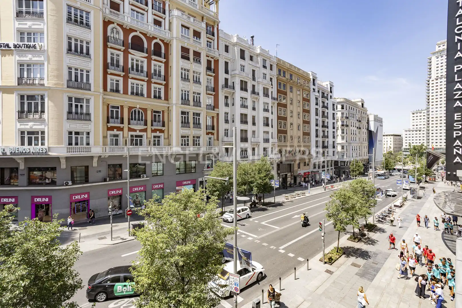 Vista exterior de Piso en venta en Madrid con Aire acondicionado, Calefacción y Piscina