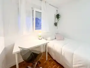 Habitación de Piso para compartir en Móstoles con Calefacción, Amueblado y Horno