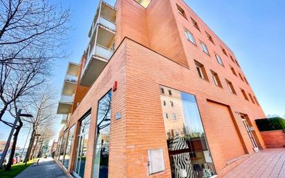 Exterior view of Attic for sale in Figueres  with Air Conditioner and Balcony