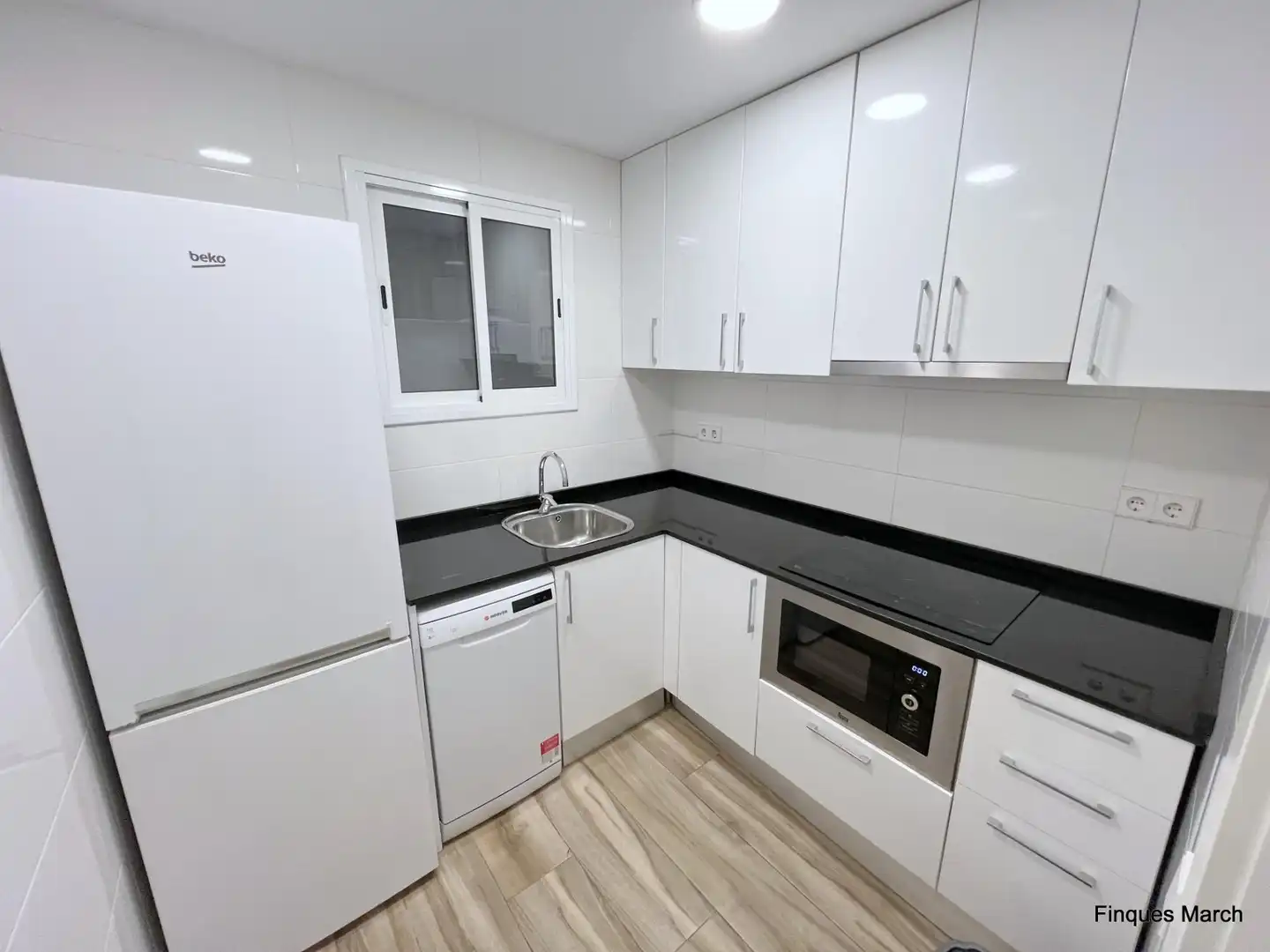 Cocina de Piso en venta en Barcelona con Aire acondicionado y Amueblado