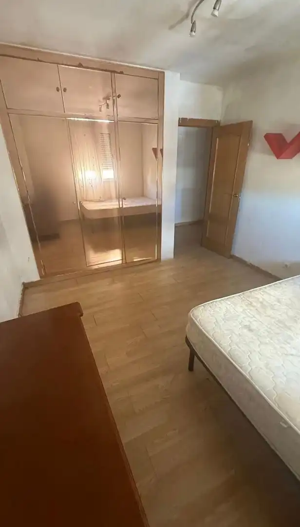 Dormitori de Pis en venda en Murcia amb Aire condicionat i Moblat