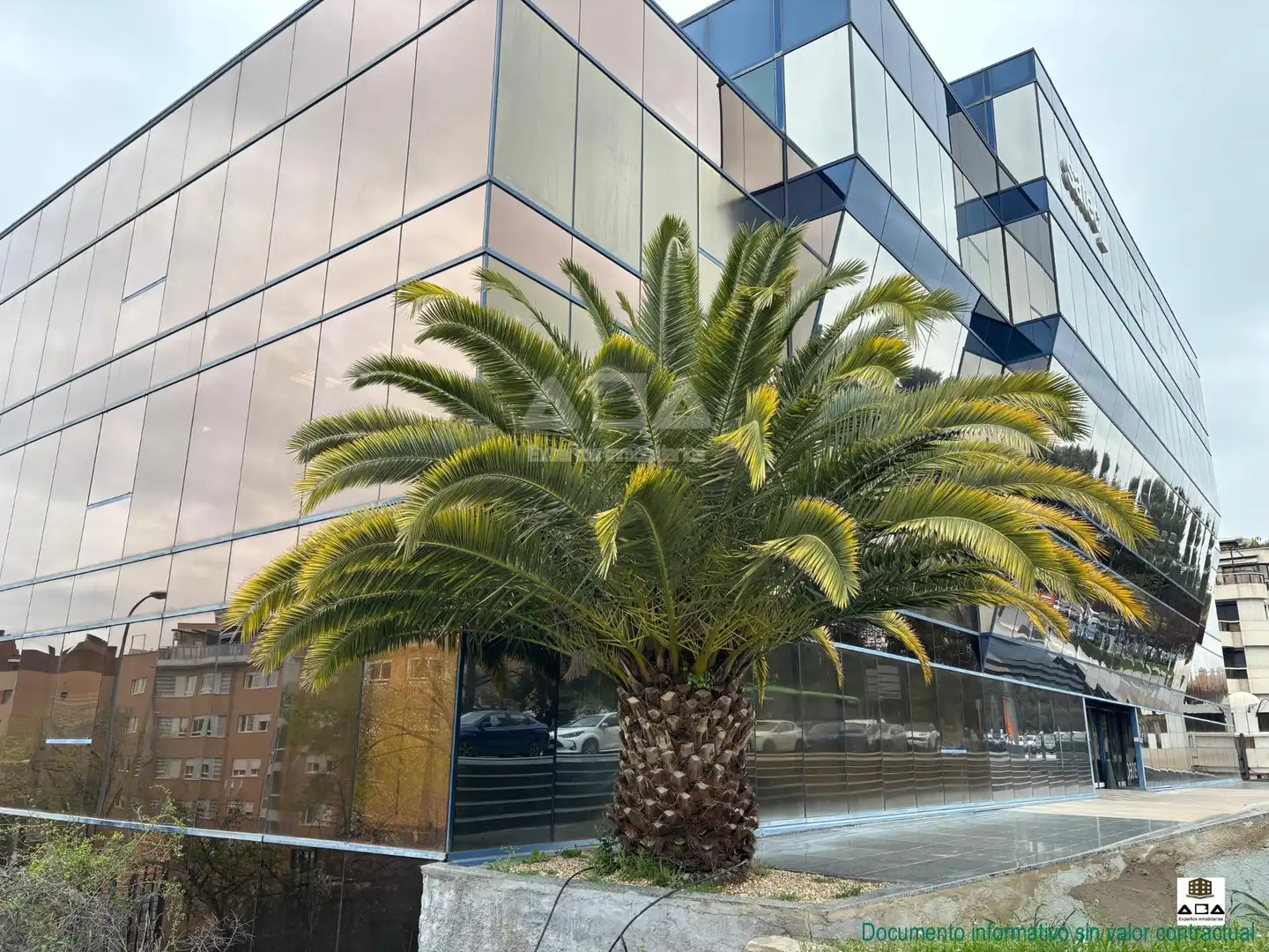 Exterior view of Garage for sale in Madrid