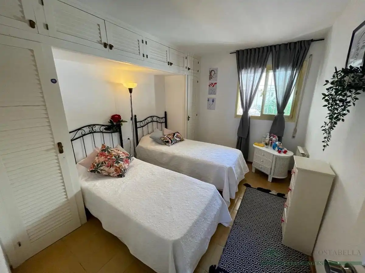 Dormitori de Apartament en venda en Sant Feliu de Guíxols amb Calefacció, Terrassa i Piscina comunitària