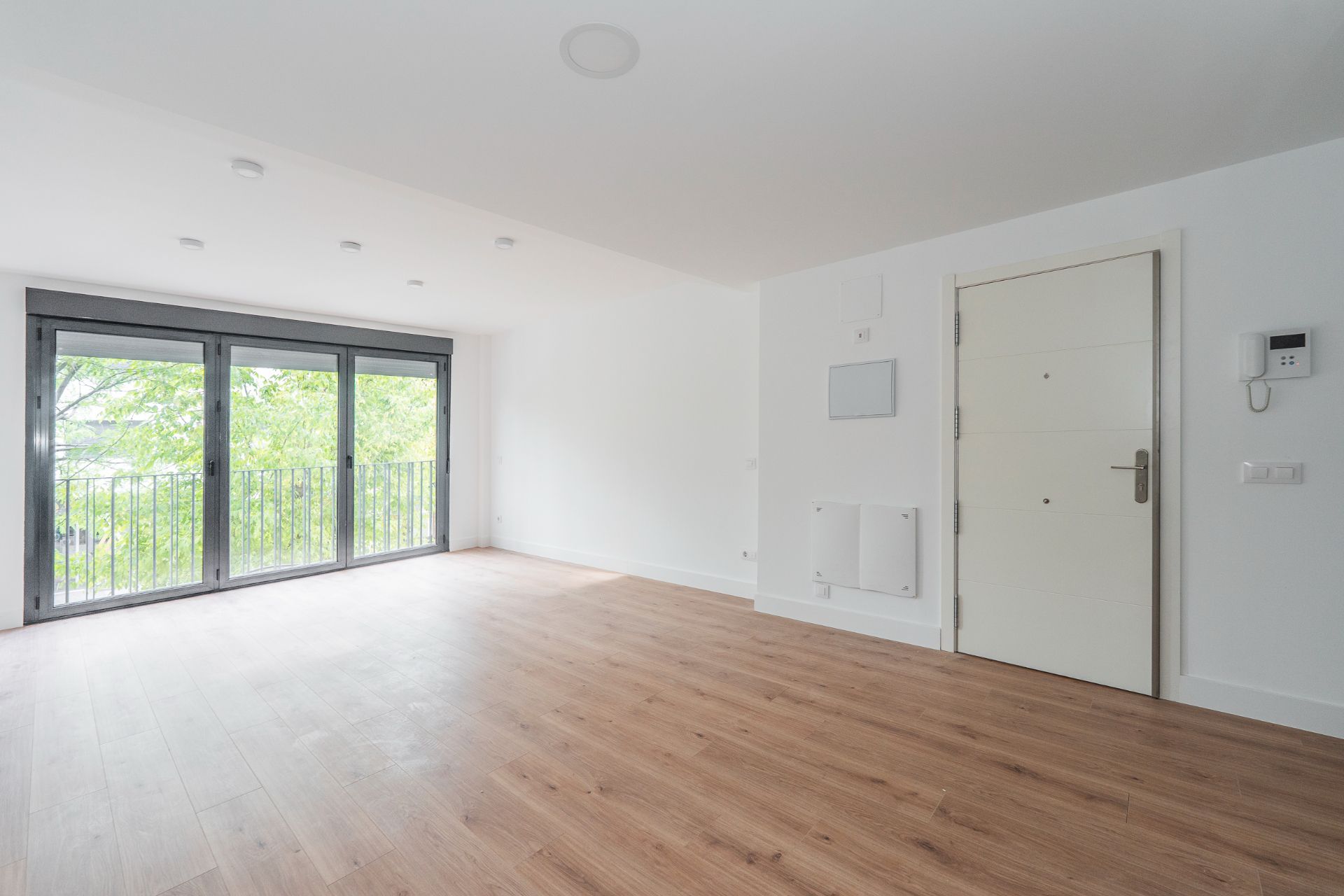 Living room of Flat for sale in San Agustín del Guadalix  with Storage room, Oven and Microwave