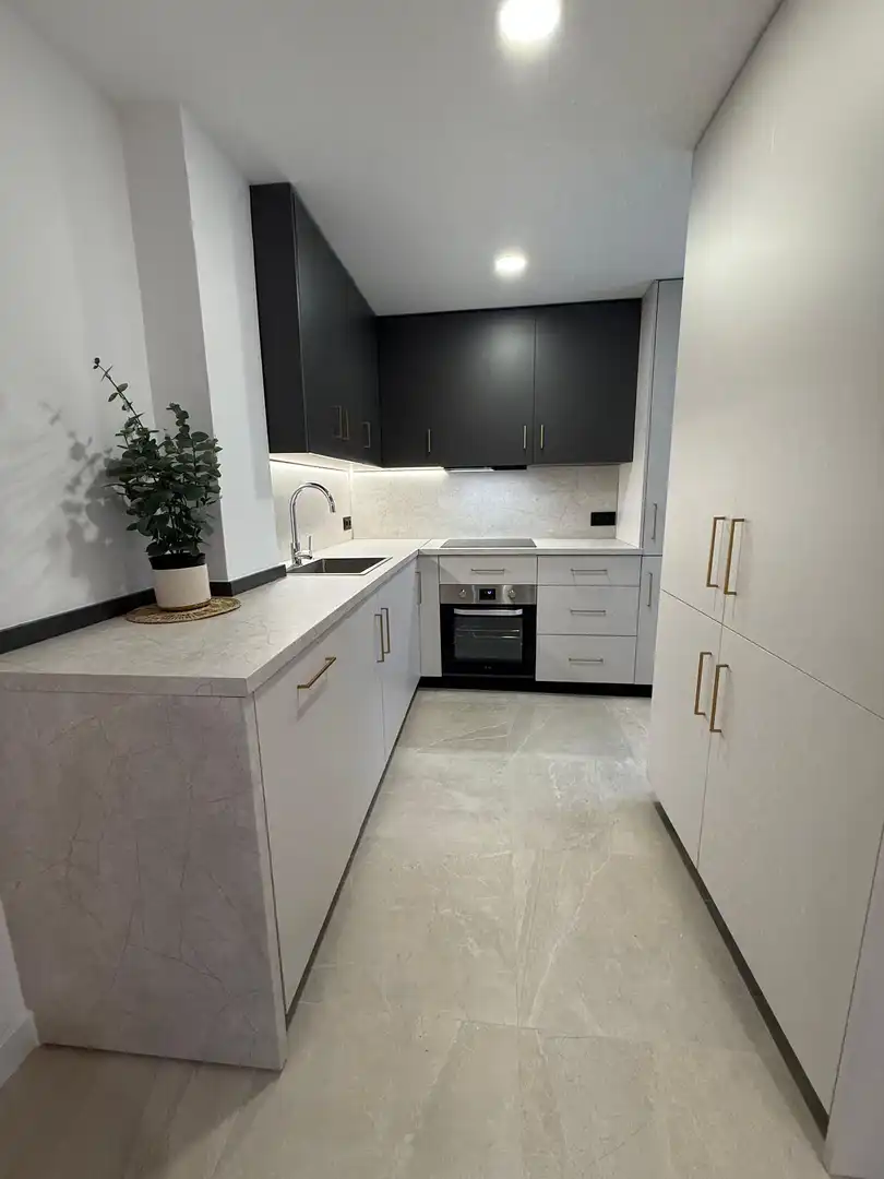 Cocina de Piso de alquiler en Linares con Aire acondicionado, Calefacción y Amueblado