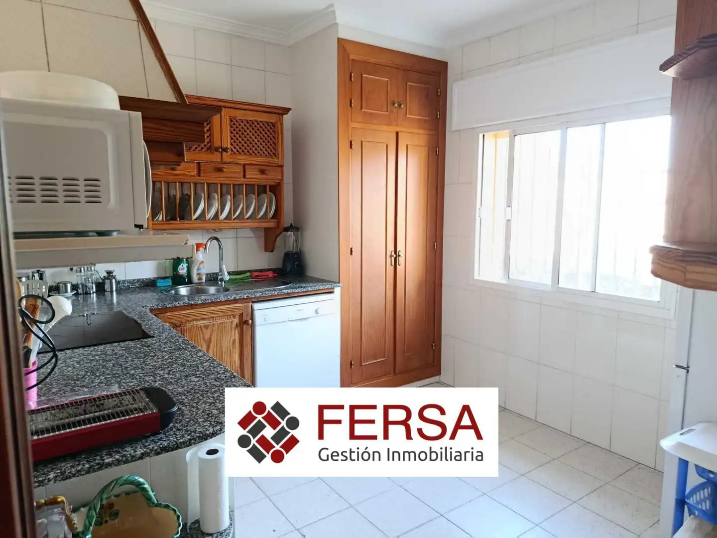 Kitchen of Houses for sale in El Puerto de Santa María  with Private garden, Terrace and Storage room