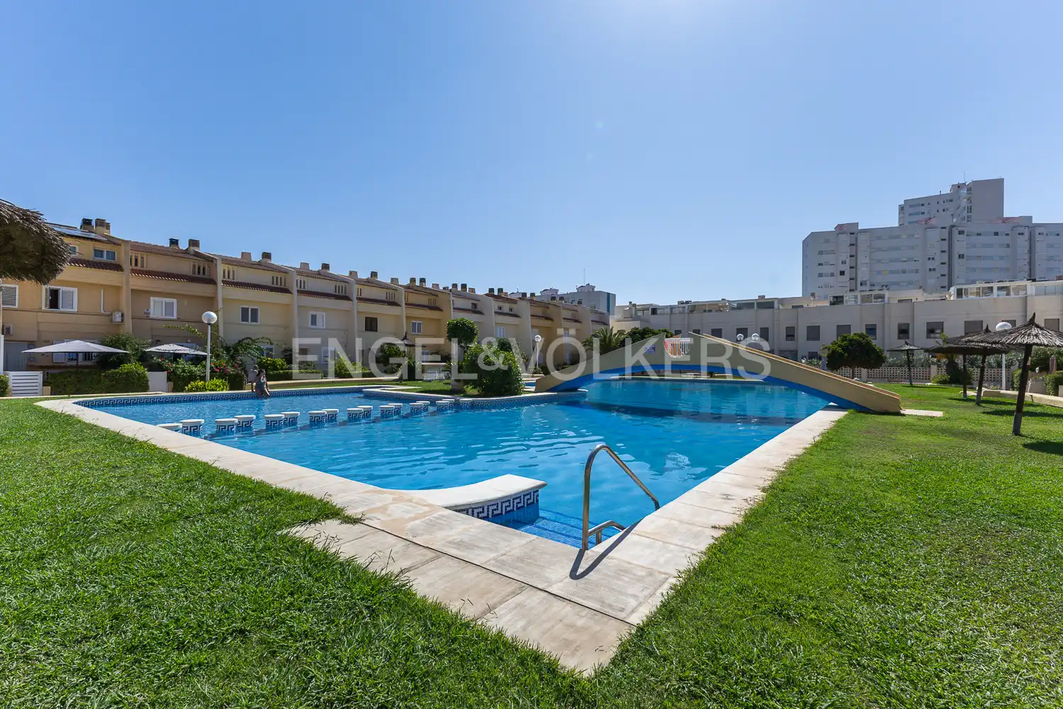 Swimming pool of Houses for rent in Valencia  with Heating, Private garden and Terrace