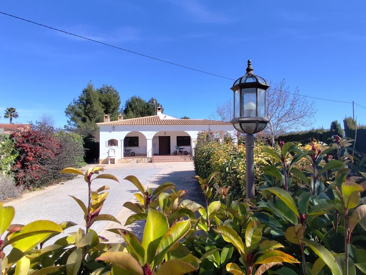 Exterior view of House or chalet for sale in Onil  with Air Conditioner, Private garden and Terrace