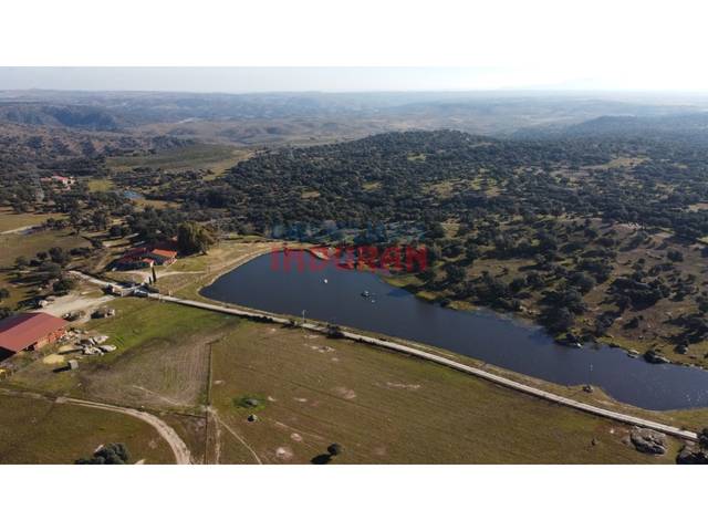 Casa-chalet en Venta en Garvín