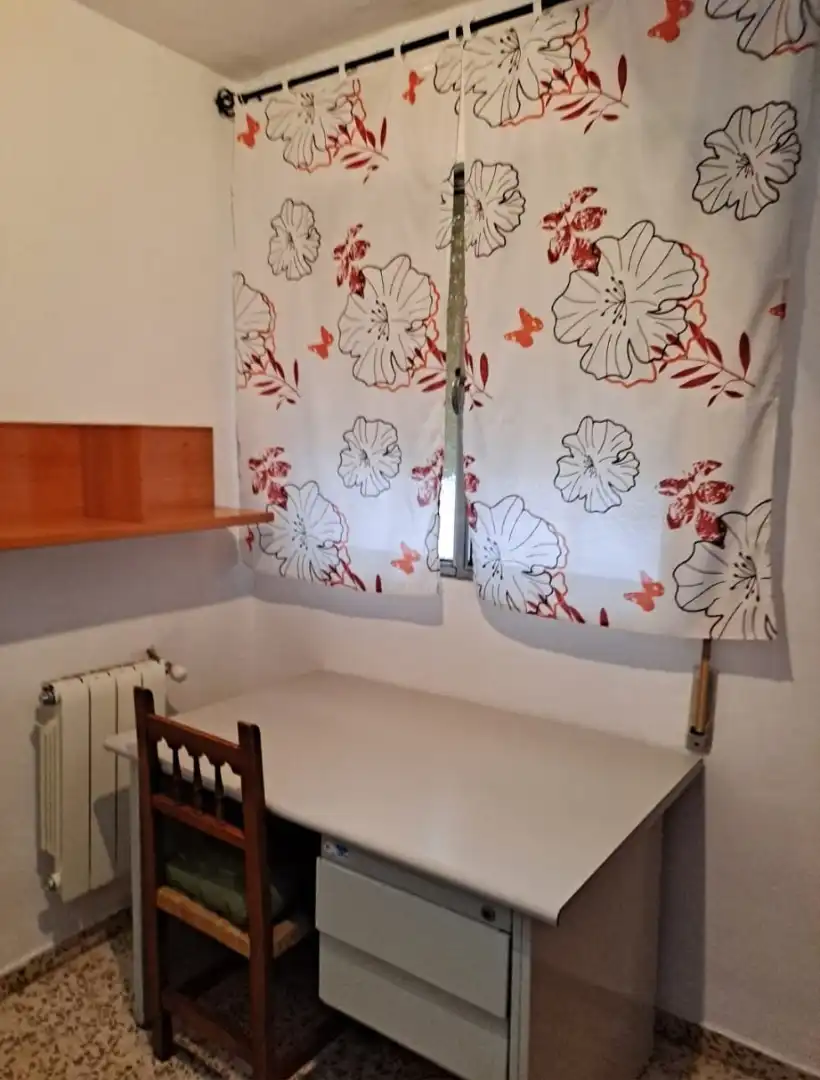 Bedroom of Flat for rent in Granada  with Heating, Furnished and Oven