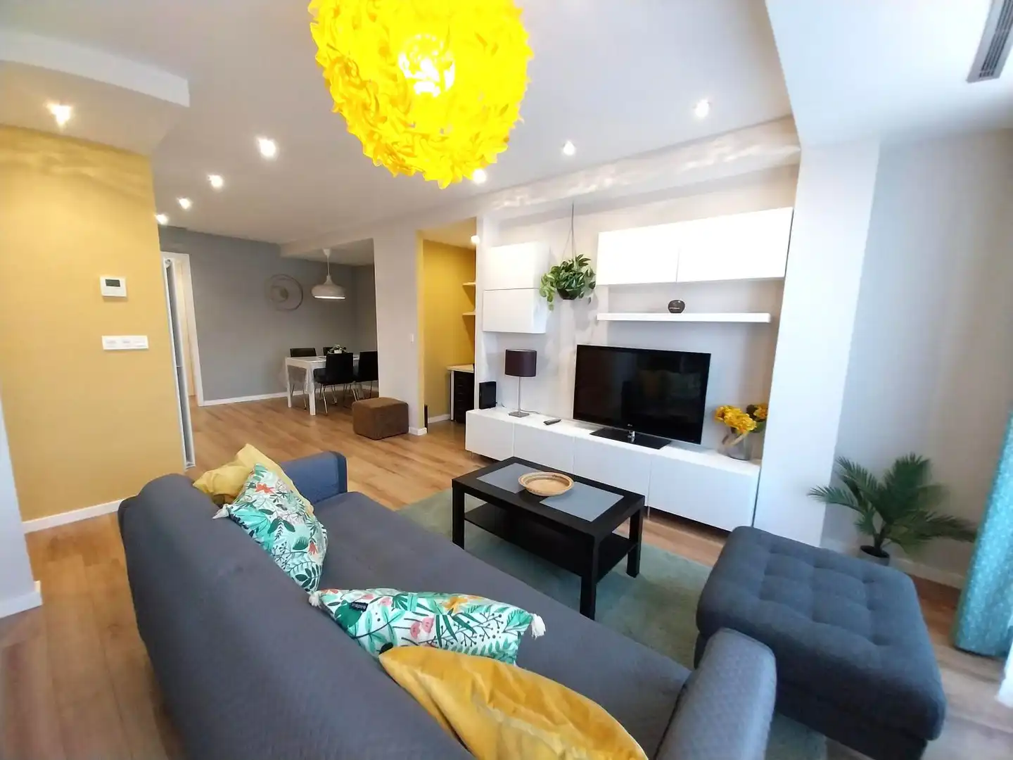 Living room of Flat for rent in Valladolid  with Air Conditioner, Heating and Terrace