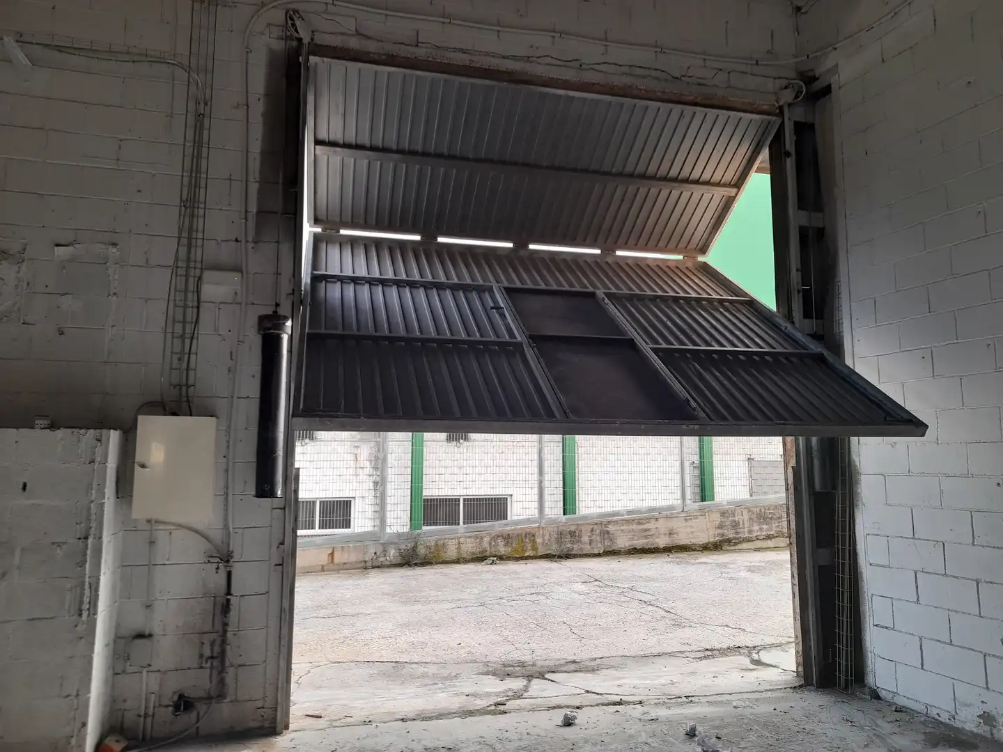 Nau industrial de lloguer a Carrer Lisboa, 7, Zona Industrial