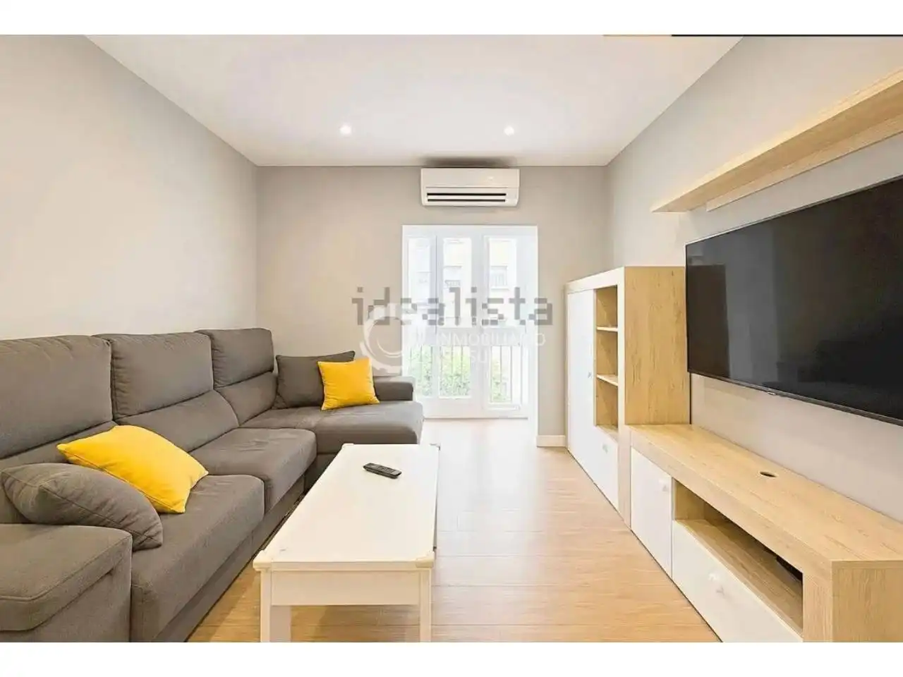 Sala de estar de Piso en venta en Cádiz con Terraza y Alarma