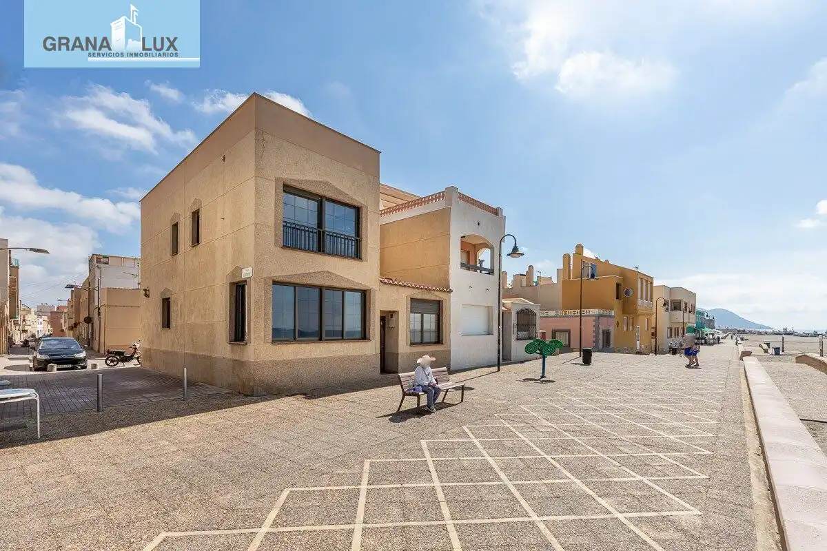 Houses for sale in Calle Miramar, Aguamarga