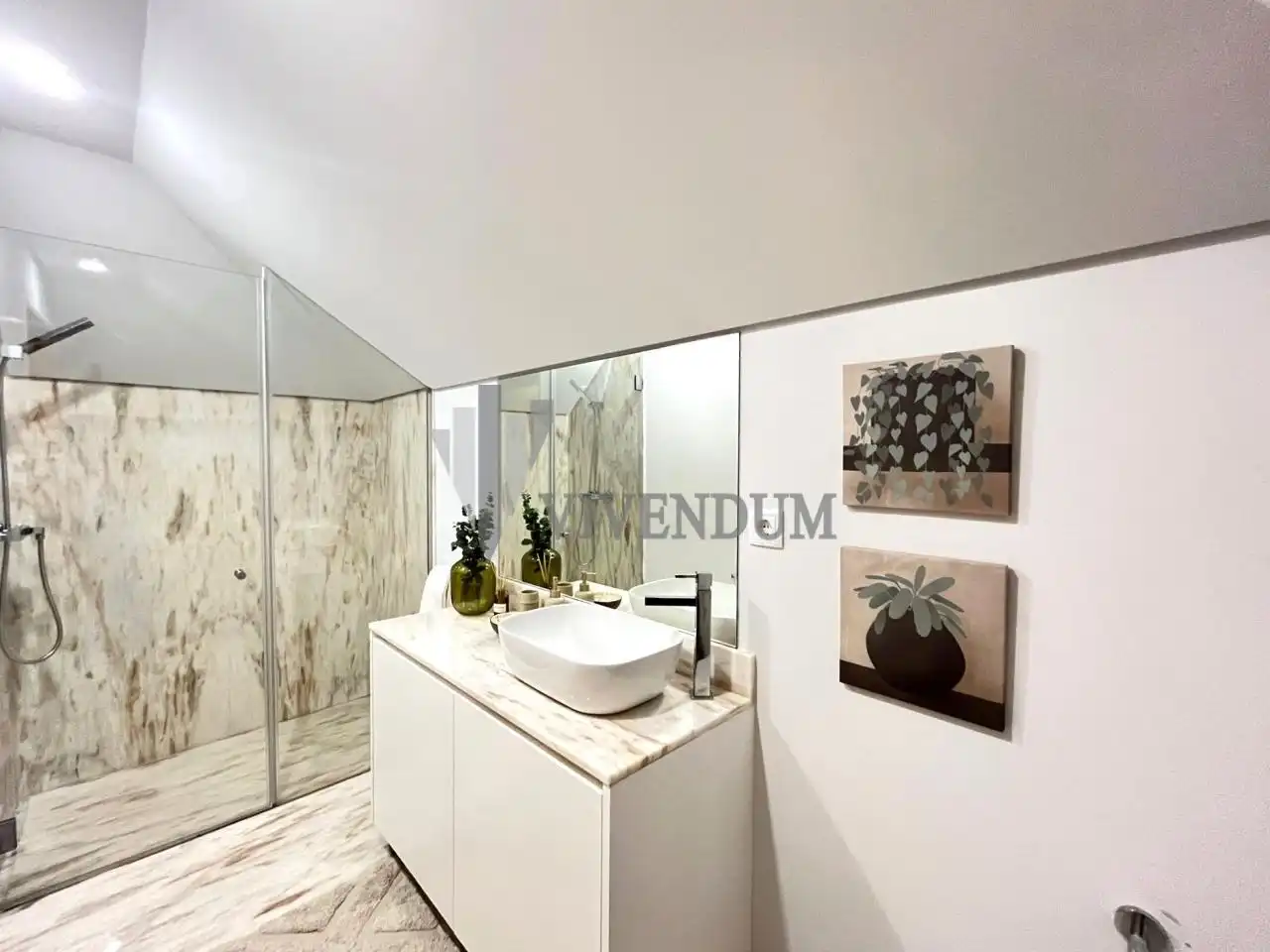 Bathroom of Duplexes for sale in Vigo   with Heating and Terrace