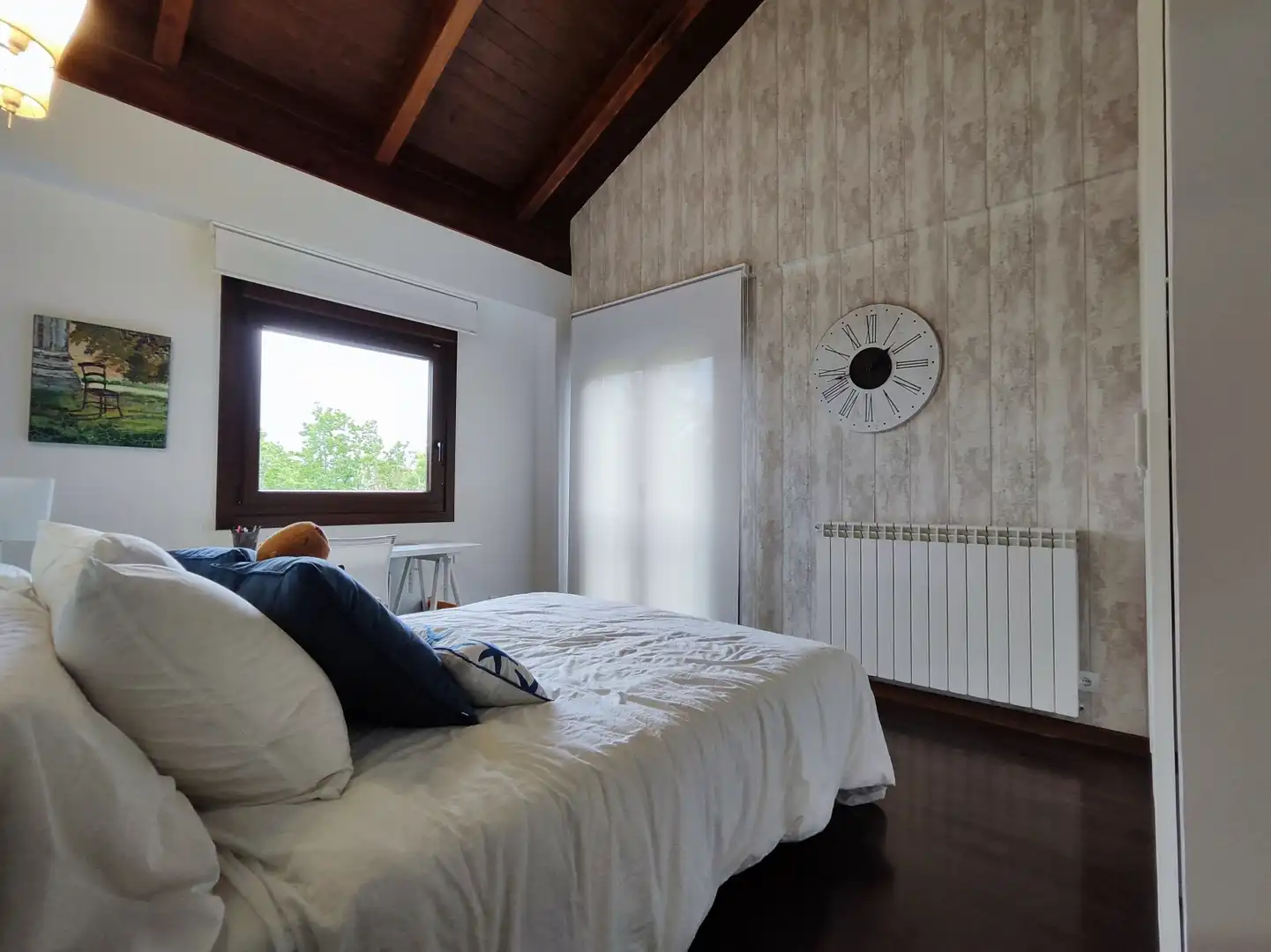 Habitación de Casa adosada en venta en Sojuela con Calefacción, Jardín privado y Parquet