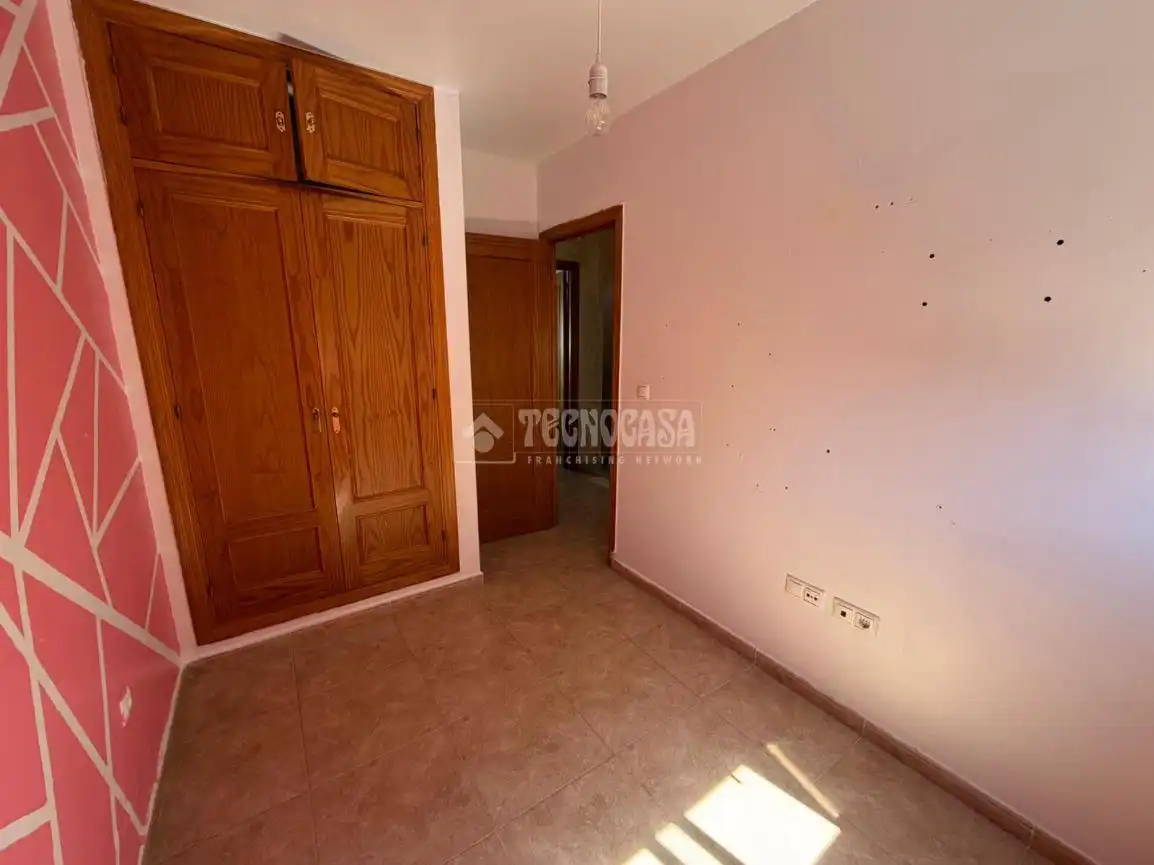 Dormitori de Casa adosada en venda en Chiclana de la Frontera amb Terrassa
