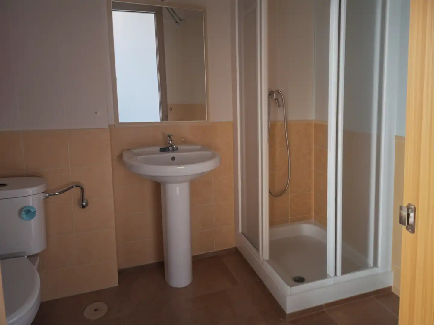 Bathroom of Houses for sale in Las Herencias
