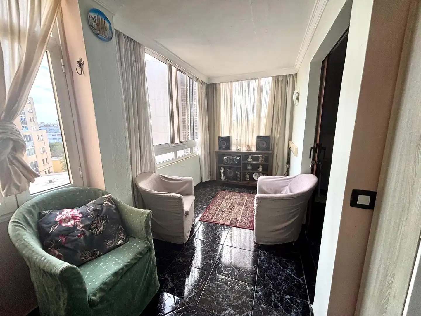 Sala d'estar de Pis en venda en Arrecife amb Moblat i Balcó