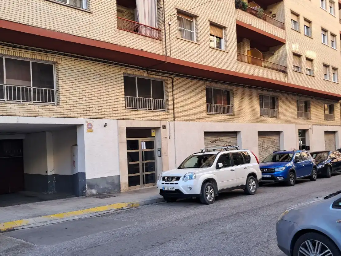 Local comercial en venda a JULI CESAR 4, imagen 2