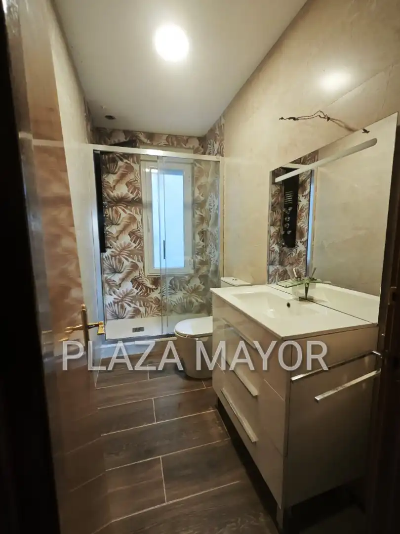Baño de Piso en venta en Salamanca con Calefacción, Parquet y Amueblado