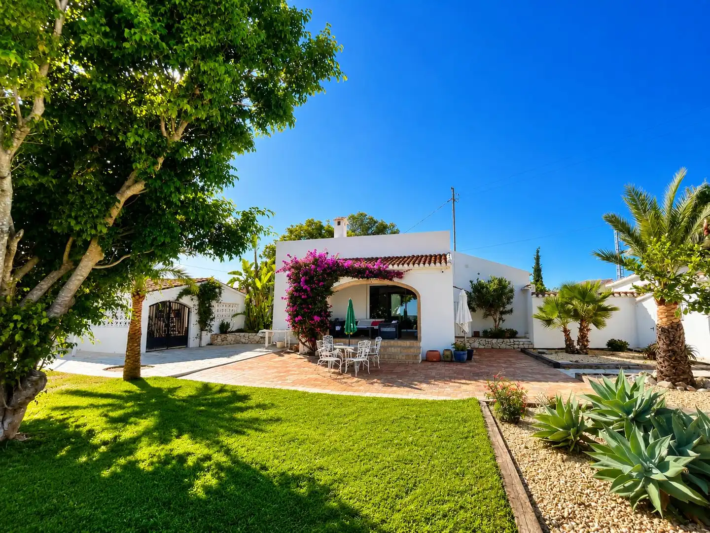 Garden of Houses for sale in Dénia  with Air Conditioner, Heating and Private garden