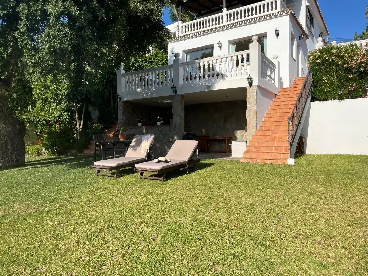 Terrassa de Casa o xalet en venda en Marbella amb Aire condicionat i Piscina