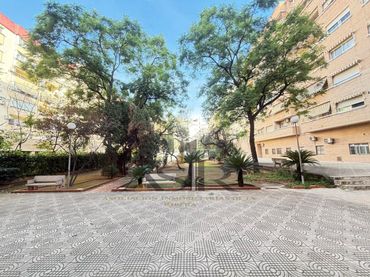 Pis amb balcó en venda a Carrer de Nicolau Primitiu Gómez