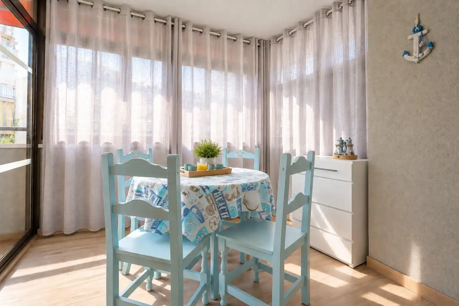 Piso con ascensor en venta en Carrer AMADEU VIVES, imagen 4