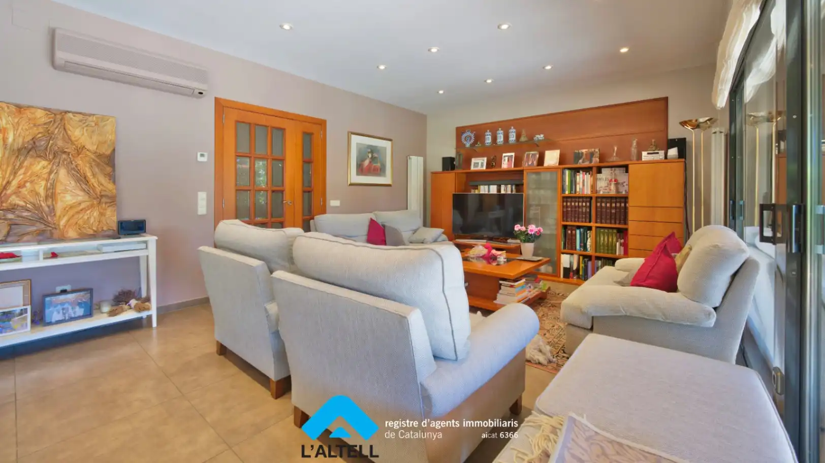 Sala de estar de Casa o chalet en venta en L'Ametlla del Vallès con Aire acondicionado, Calefacción y Jardín privado