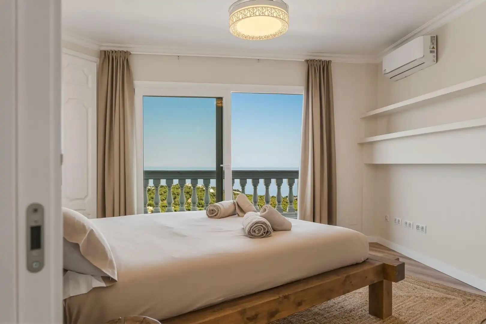 Habitación de Casa o chalet en venta en Lloret de Mar con Calefacción, Jardín privado y Terraza