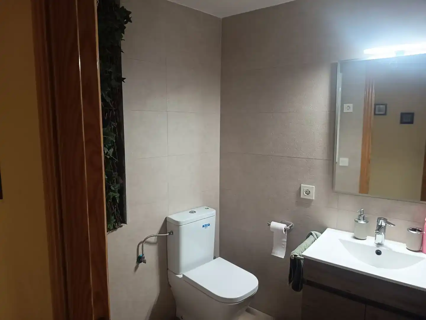 Badezimmer von Wohnung zum Verkauf in Ainzón mit Klimaanlage, Parkett und Abstellraum