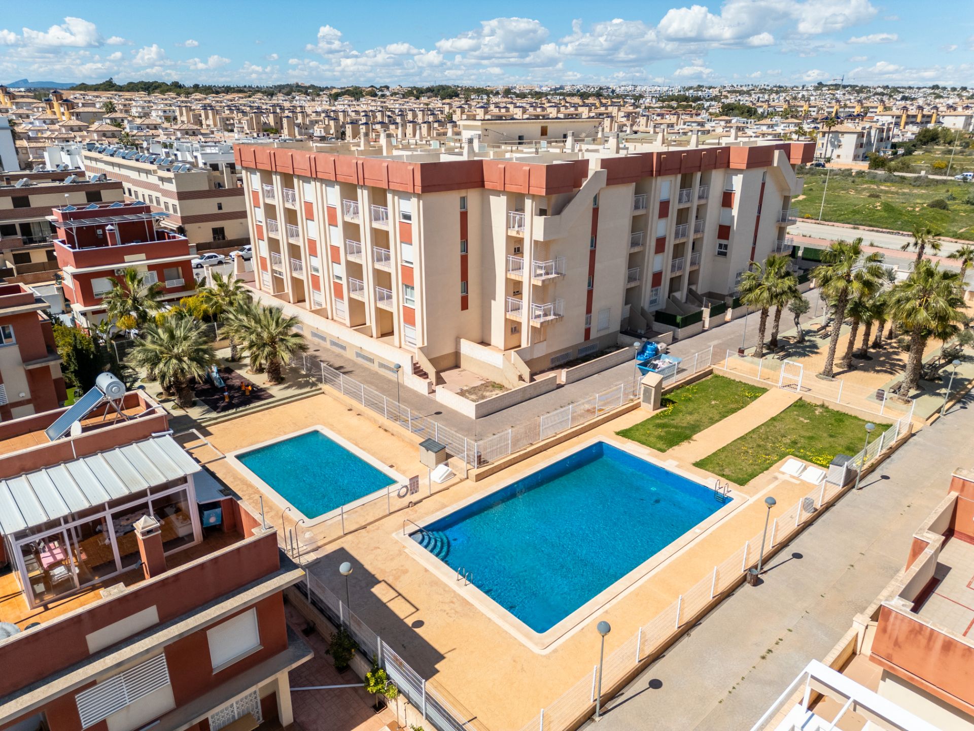 Swimming pool of Flat for sale in Orihuela  with Air Conditioner, Heating and Terrace